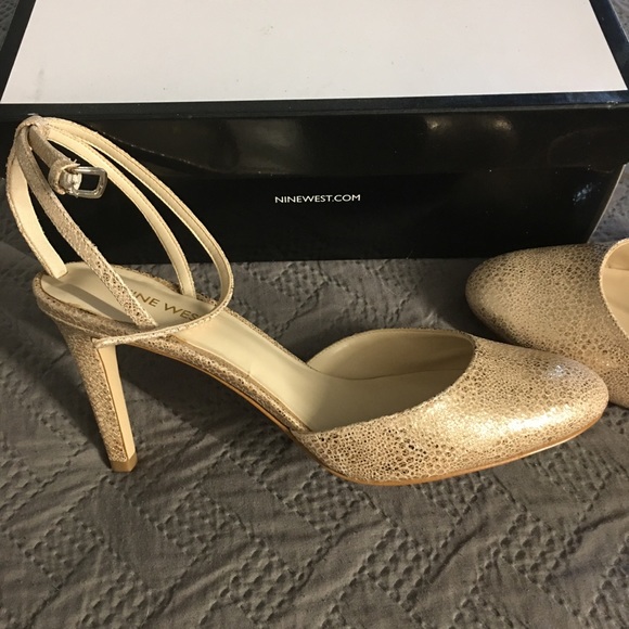 high heels - Picture 2 of 3